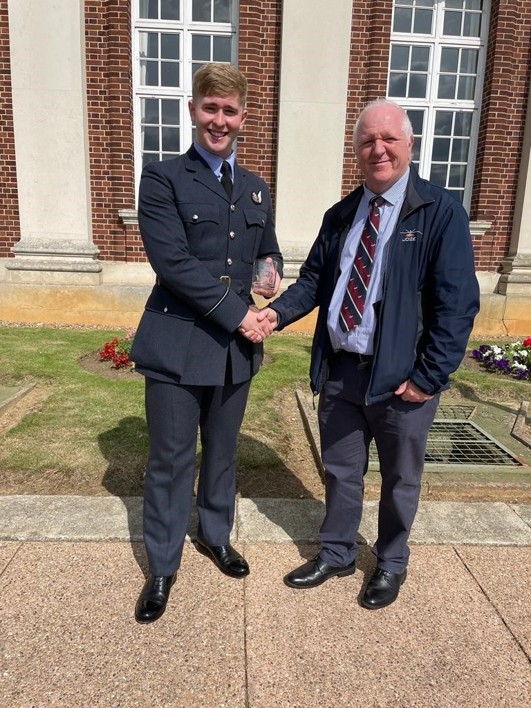 Presentation of 45 Sqn Trophy